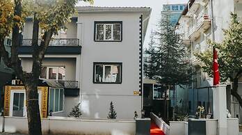 Enjoy House Boutique Hotel