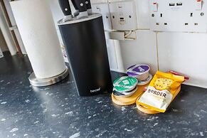 Remarkable 2- Bed House in Barking Essex