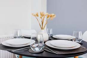 Remarkable 2- Bed House in Barking Essex