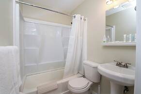 Grey Bonnet Inn