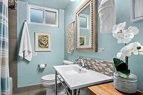 Garden Level Apt Mtn Ave, 8 Min Walk to Old Town!