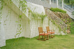 The Gardener by WeDalat