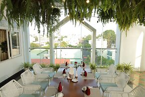 Pleiku & Em Hotel by Gia Lai Tourist