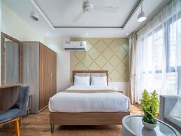 OYO Townhouse 156 Rose Hotel Apartments.