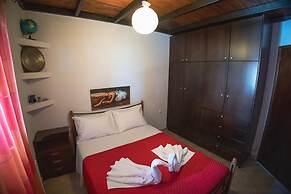 Foula House in Magnisia