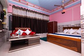 RAJA HOTEL AND LODGE