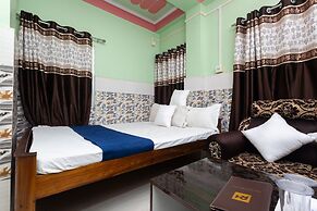 RAJA HOTEL AND LODGE