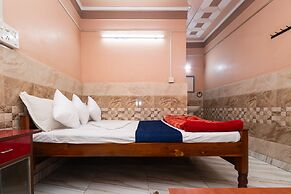 RAJA HOTEL AND LODGE