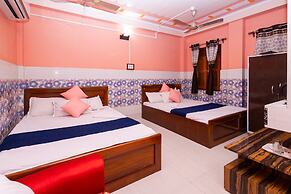 RAJA HOTEL AND LODGE