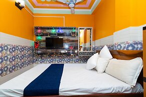 RAJA HOTEL AND LODGE