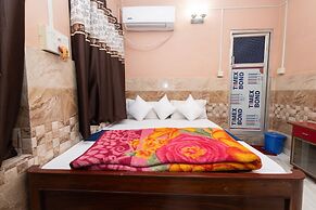 RAJA HOTEL AND LODGE