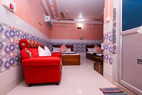 RAJA HOTEL AND LODGE