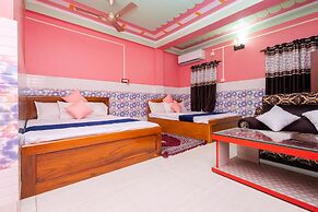 RAJA HOTEL AND LODGE