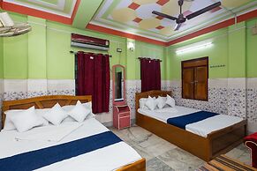 RAJA HOTEL AND LODGE