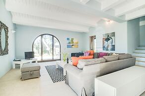 Luxury resort in the Tuscan countryside