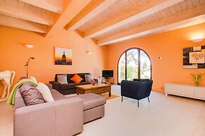 Luxury resort in the Tuscan countryside