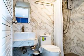 PloyBuri Boutique Hotel