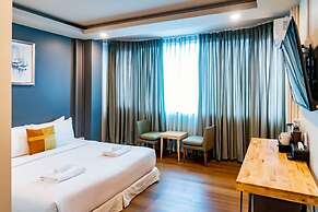 PloyBuri Boutique Hotel