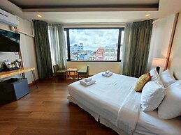 PloyBuri Boutique Hotel