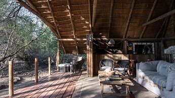 Mashatu Tent Camp - Mashatu Game Reserve