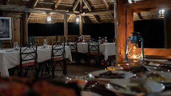 Mashatu Tent Camp - Mashatu Game Reserve