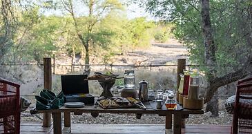Mashatu Tent Camp - Mashatu Game Reserve