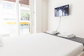 Ampelokipoi Modern Athens Cozy Apt for 2