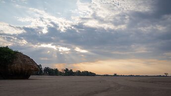 Shalimpo Safari Home - Mashatu Game Reserve