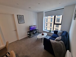 Trafford Suite Modern 1 bed With Cinema Room