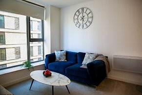 Trafford Suite Modern 1 bed With Cinema Room