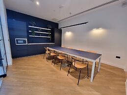 Trafford Suite Modern 1 bed With Cinema Room