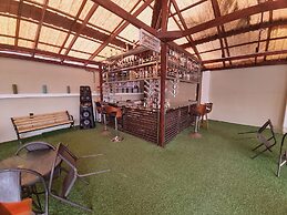 De-Kings Hotel