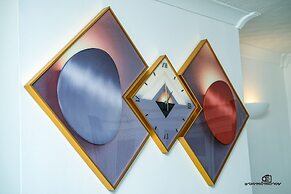 7 Guests - 3 Bedrooms - Parking - Pet Friendly