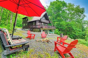 Pet-friendly Home w/ Deck: 4 Mi to Jay Peak Resort