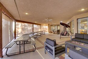 Spacious California Oasis: Patio, Fireplace & Pool