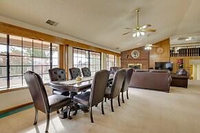 Spacious California Oasis: Patio, Fireplace & Pool