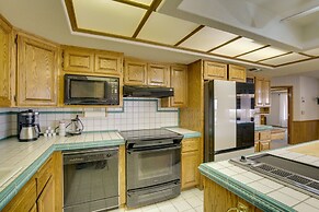 Spacious California Oasis: Patio, Fireplace & Pool