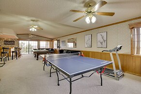 Spacious California Oasis: Patio, Fireplace & Pool