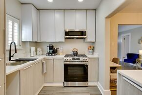 El Paso Home w/ Shared Patio Near Memorial Park