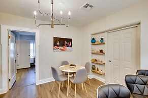 El Paso Home w/ Shared Patio Near Memorial Park