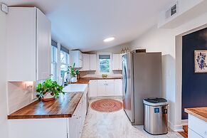 Charming Nashville Home w/ Fire Pit, Indoor Sauna!