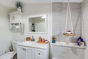 Charming Nashville Home w/ Fire Pit, Indoor Sauna!