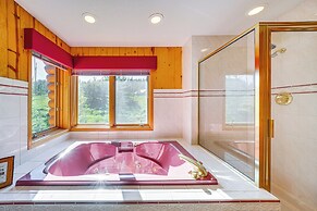 Lake & Mtn Views: Spectacular Grand Lake Home