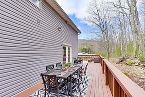Secluded Kerhonkson Retreat With Deck + Views!