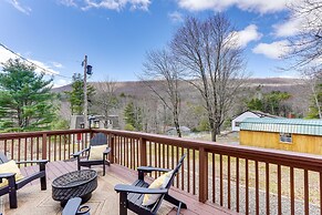 Secluded Kerhonkson Retreat With Deck + Views!