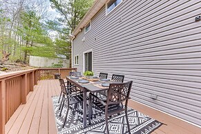 Secluded Kerhonkson Retreat With Deck + Views!