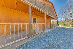 Capitan Vacation Rental w/ Grill, Near Ruidoso!