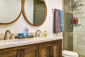 Couples Retreat w/ Grill Near El Paso Zoo!