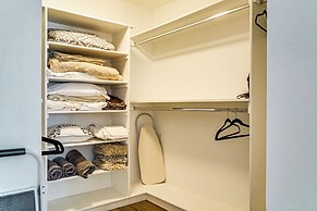 Couples Retreat w/ Grill Near El Paso Zoo!