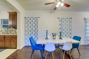 Family-friendly Irving Townhome w/ Yard!